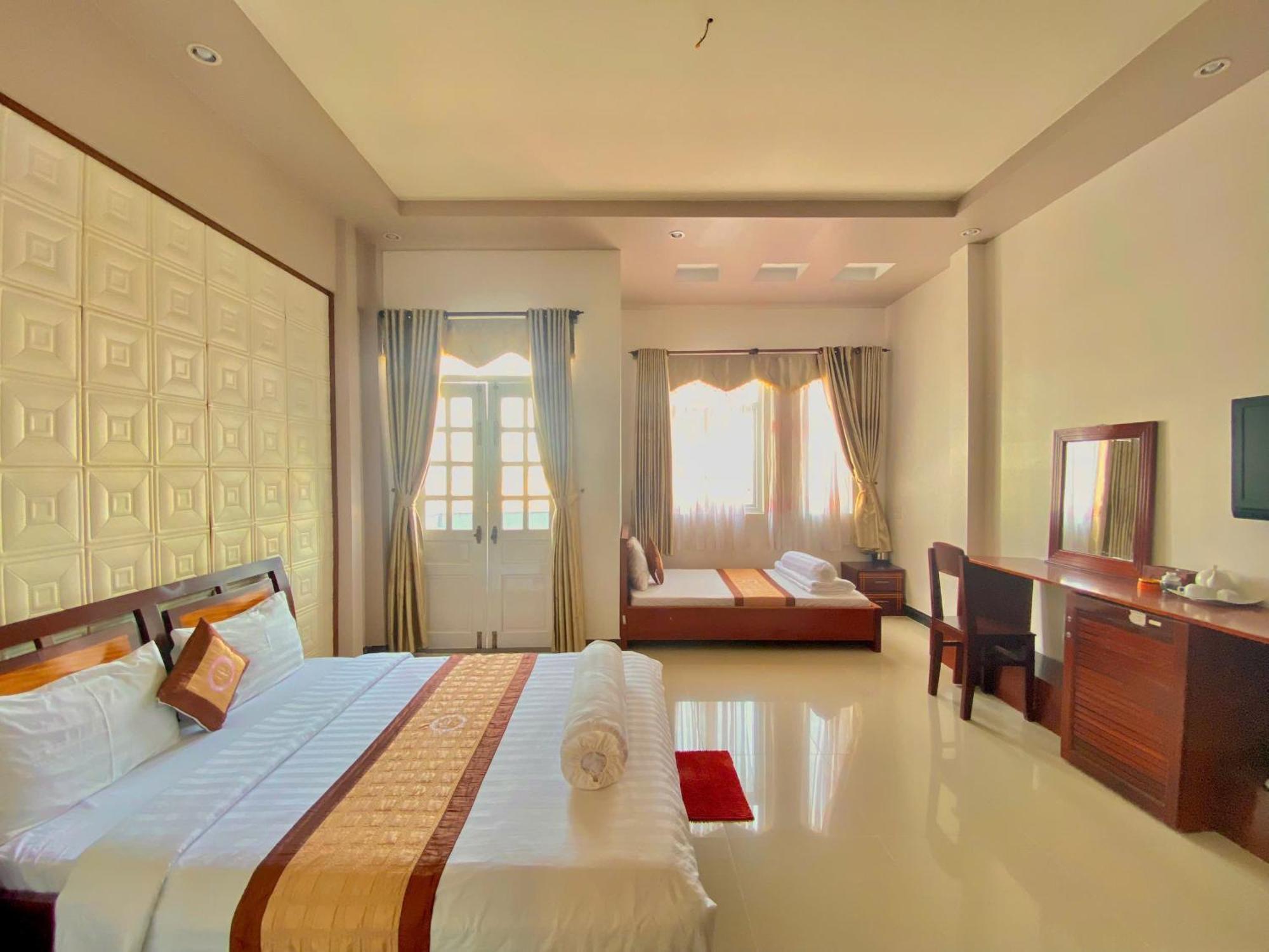 Phuc Hung 2 Hotel Rạch Giá Eksteriør billede