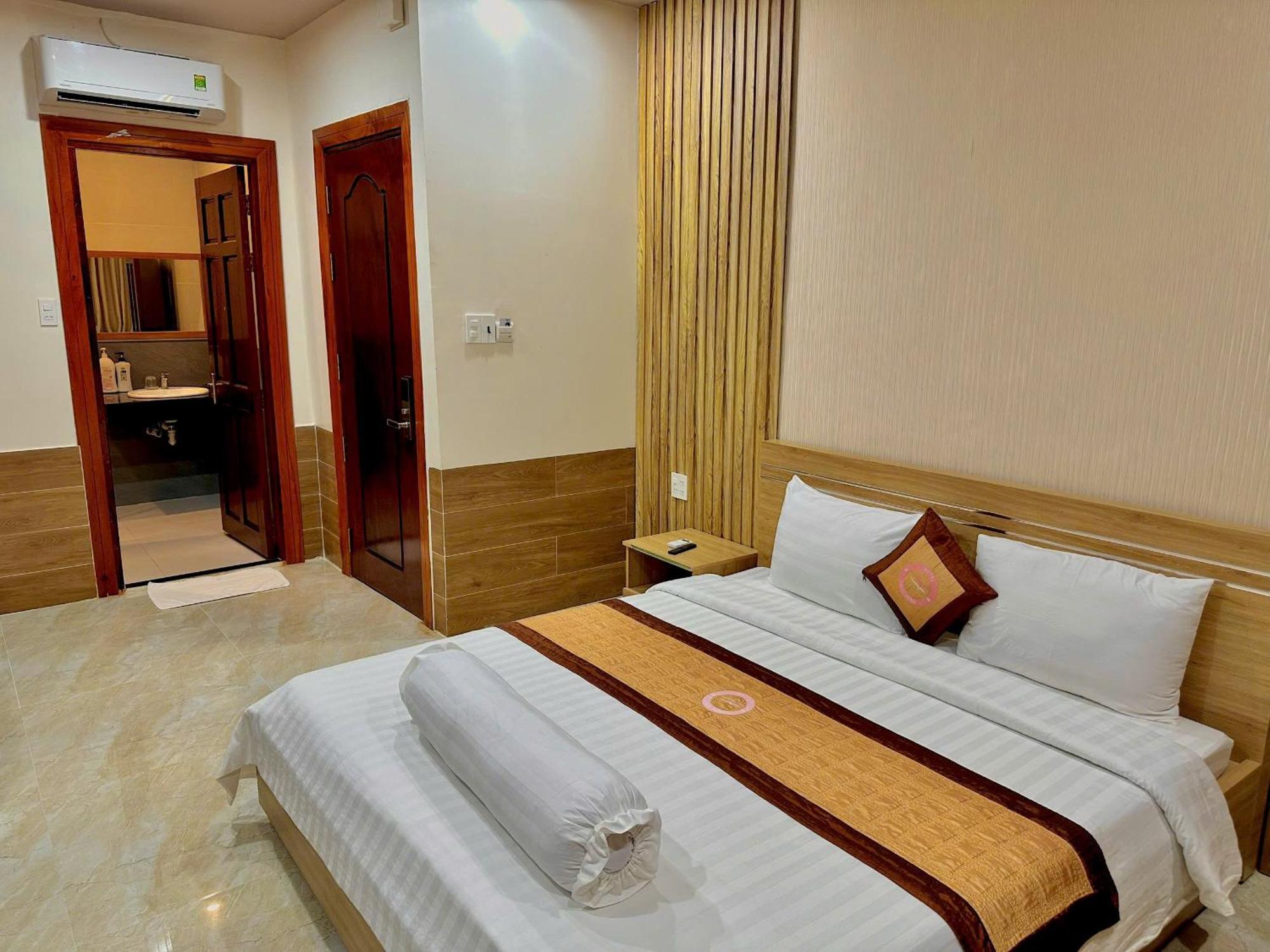 Phuc Hung 2 Hotel Rạch Giá Eksteriør billede
