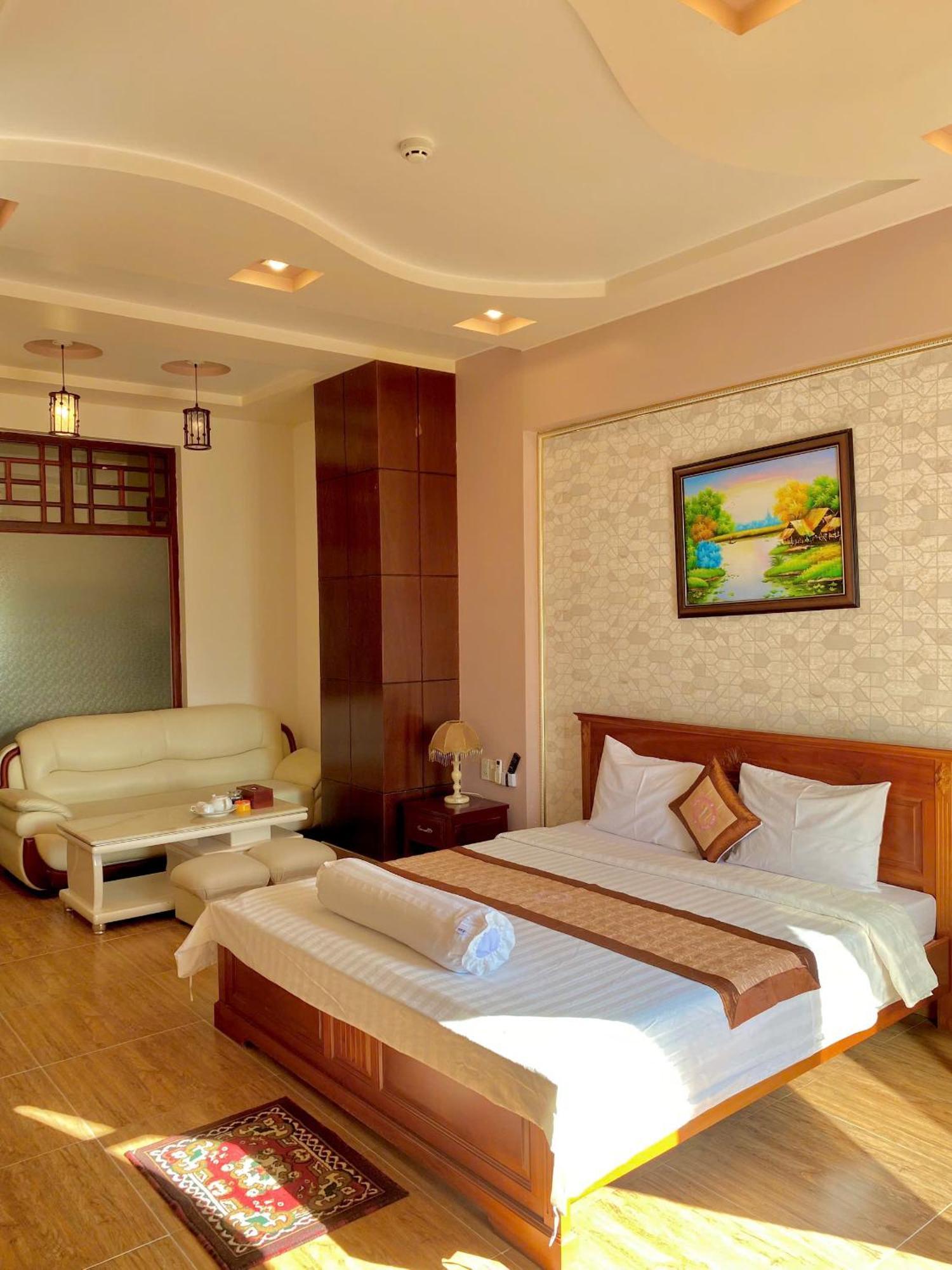 Phuc Hung 2 Hotel Rạch Giá Eksteriør billede