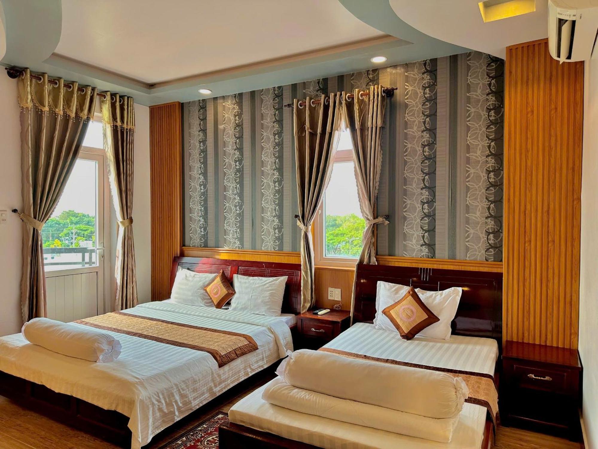 Phuc Hung 2 Hotel Rạch Giá Eksteriør billede
