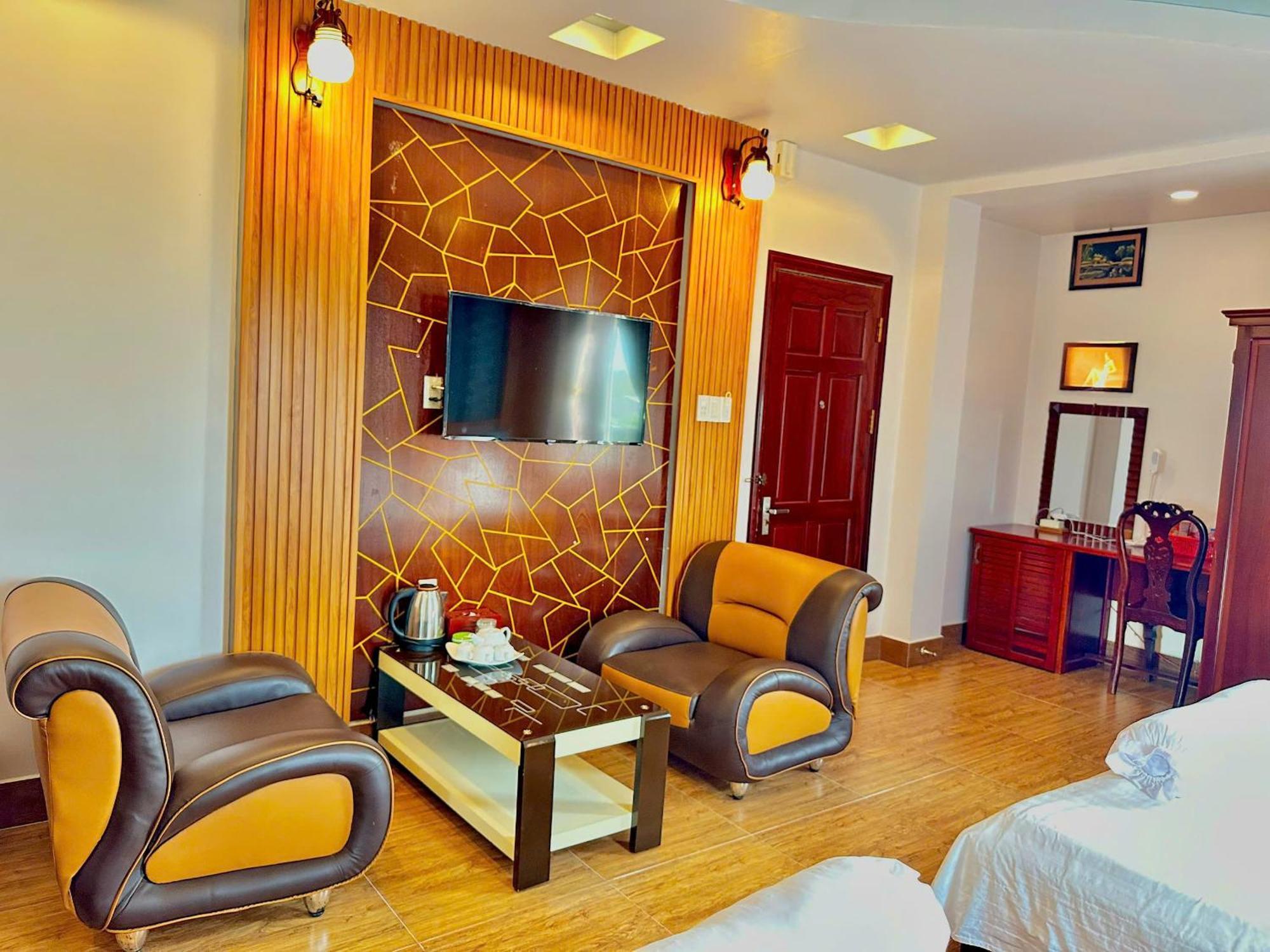 Phuc Hung 2 Hotel Rạch Giá Eksteriør billede